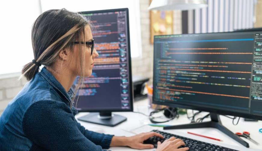 成都小程序开发公司：DevOps与BI工具生命周期管理的深度融合